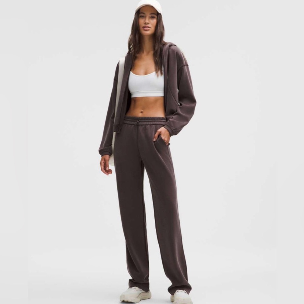 NWT Lululemon Softstreme High Rise Pants, 8 Short, Sequoia brown